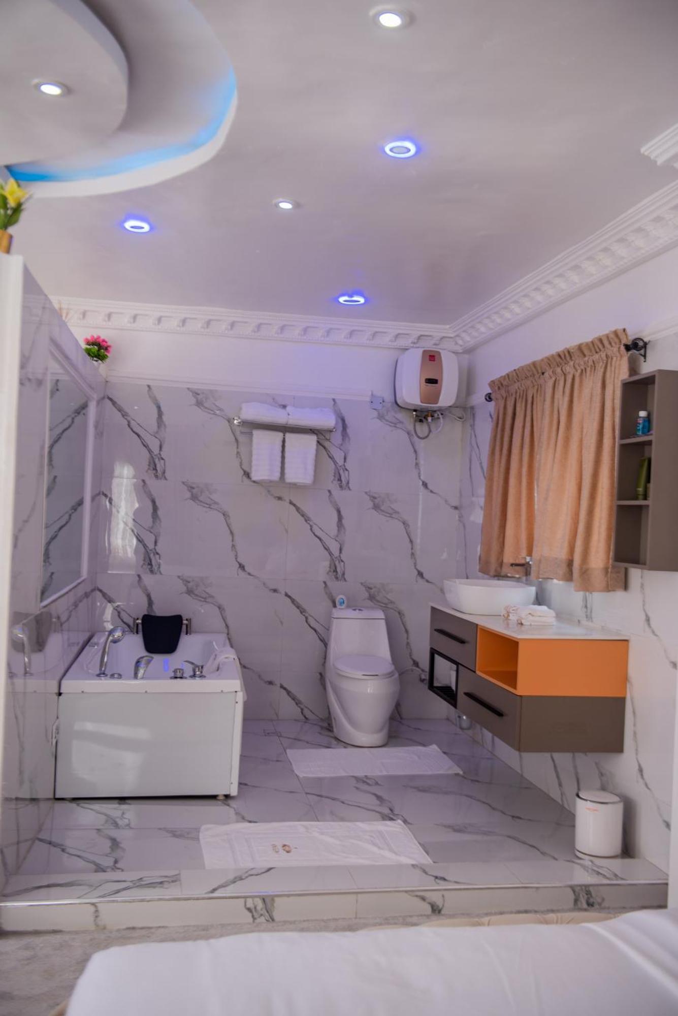 Mondeestars Luxury Home Ibadan Kültér fotó